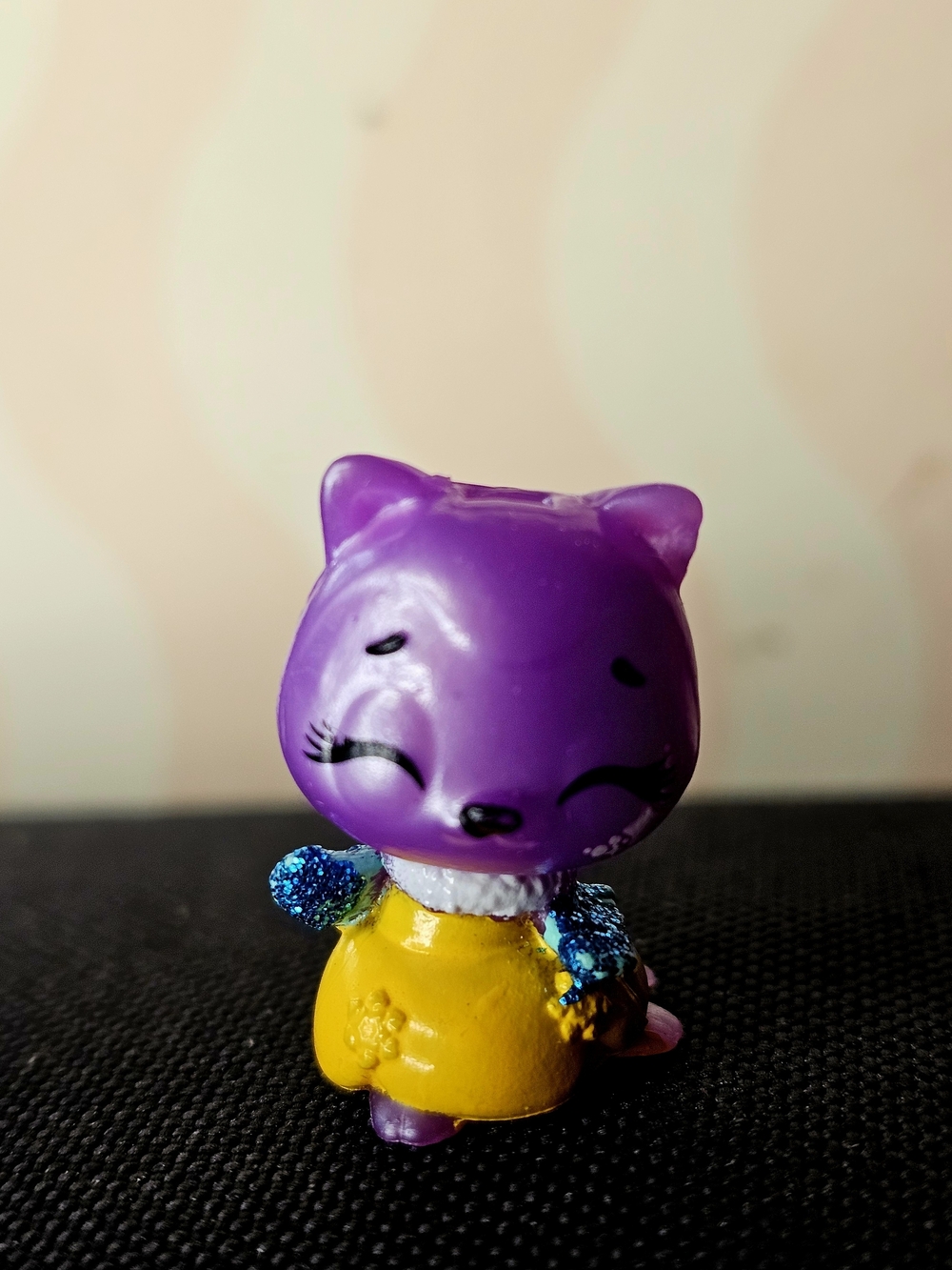 Hatchimals CollEGGtibles Season 6 "Royal Hatch" Salon Farrow *NO CROWN